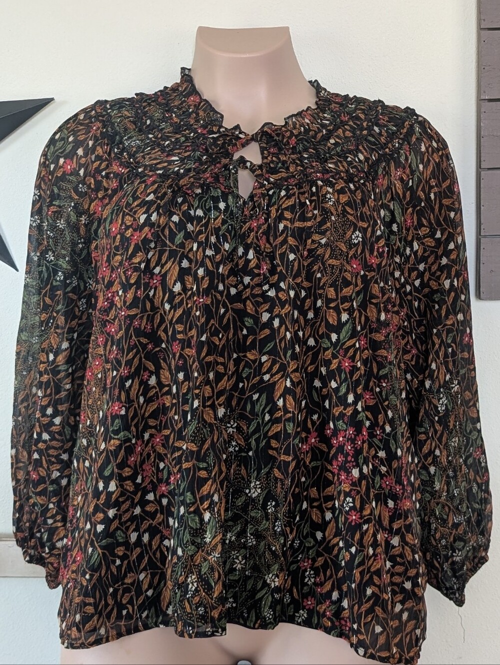 Maurices Plus Women’s Boho Peasant Top Sz2X Multi Color Floral Ties Ruffle Neck